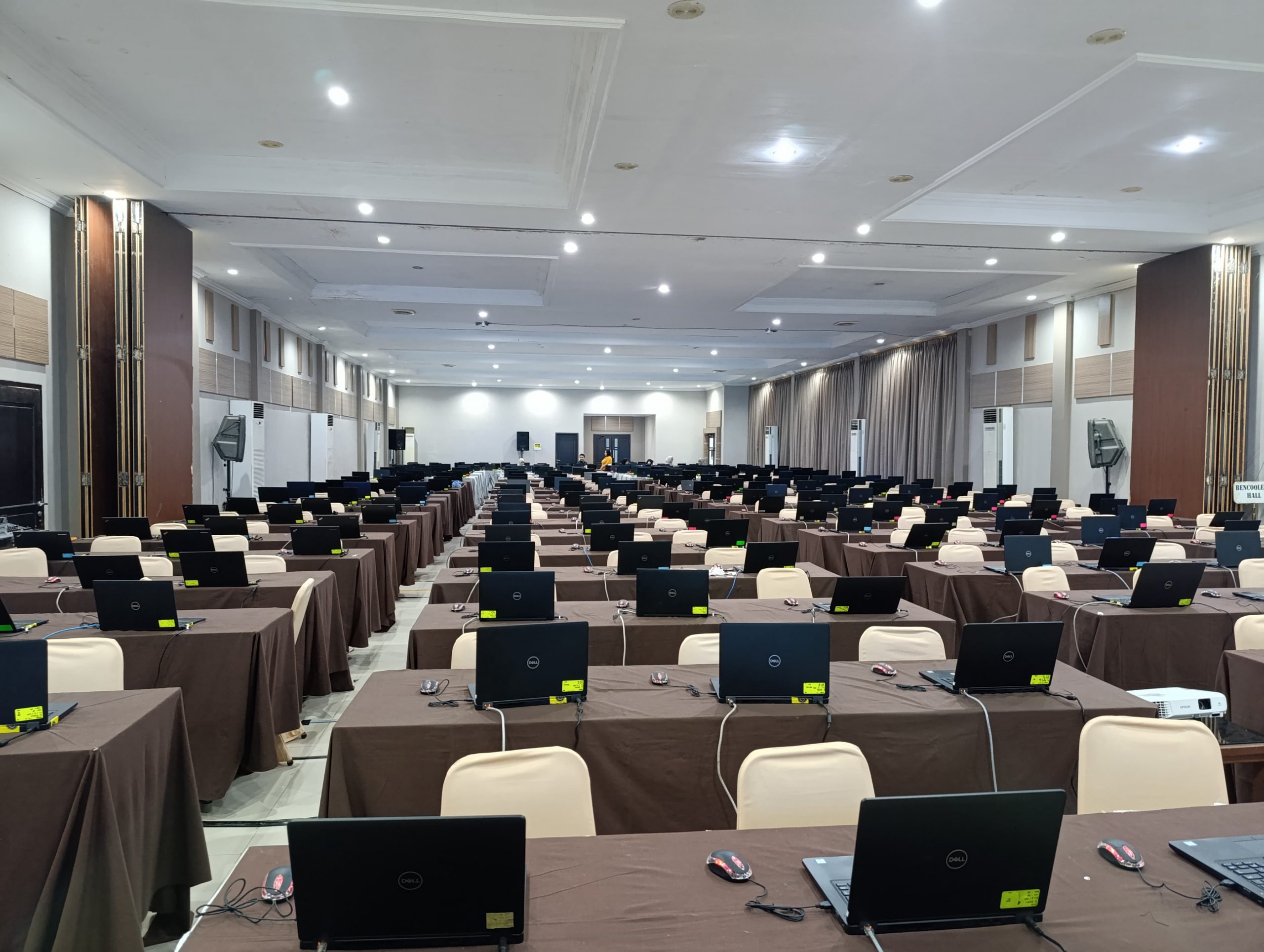 RENTAL LAPTOP MURAH NGAMPILAN